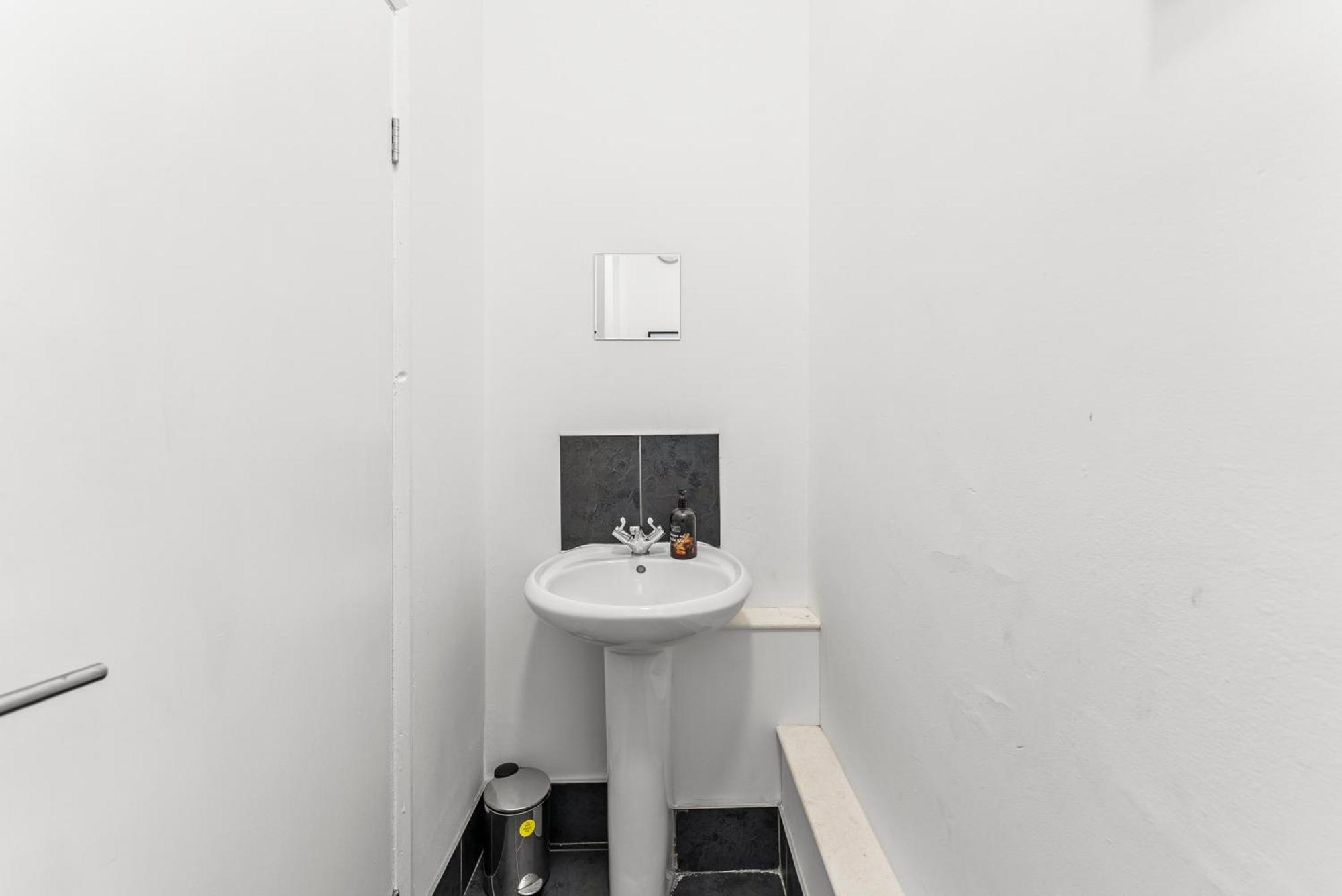 Апартаменти 20 Percent Off! Stylish Sheffield Abode Sleeps 12 Екстер'єр фото